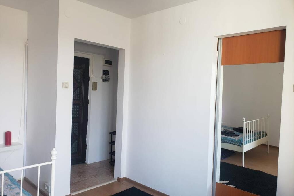בוקרשט Inchiriez Garsoniera In Regim Hotelier Unirii מראה חיצוני תמונה